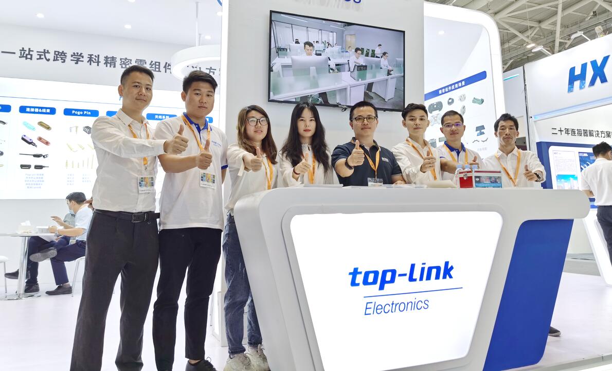 展會工作人員合影