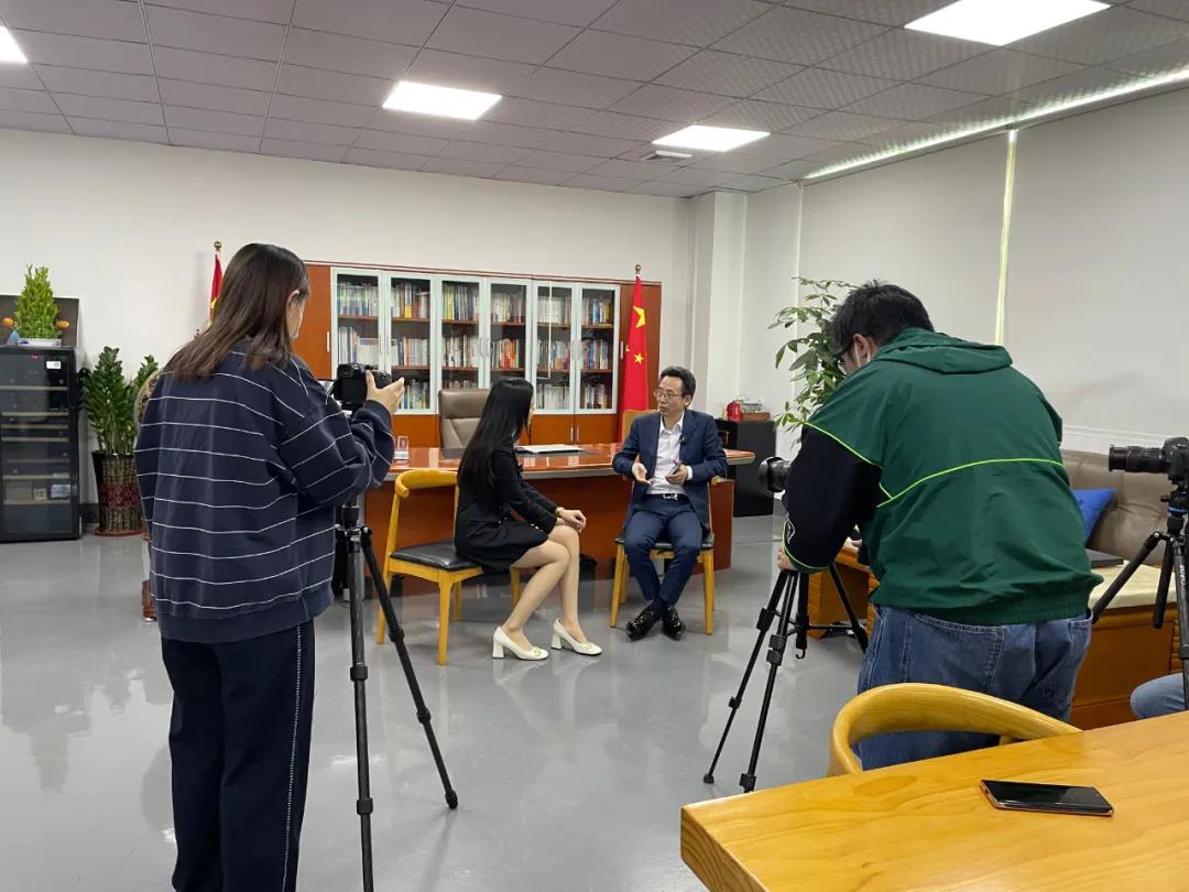 寶安日報記者對肖總進行專訪